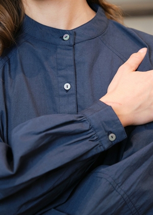 Solane c poplin skjorte Navy Neo Noir 